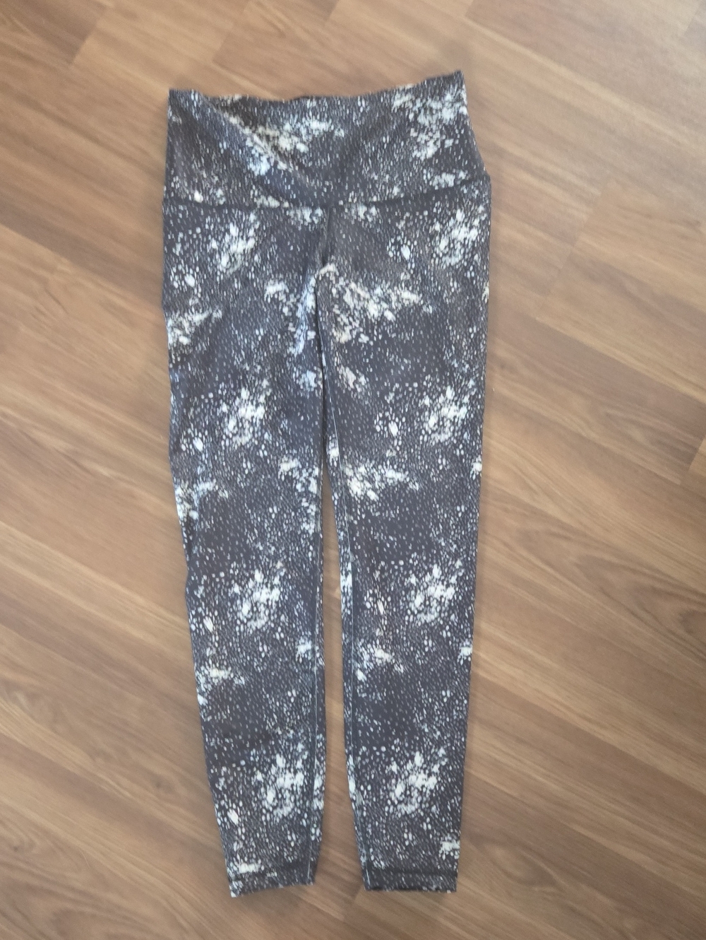 Old Navy Black & White Print Leggings